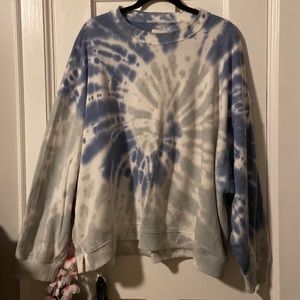 tiedye sweatshirt